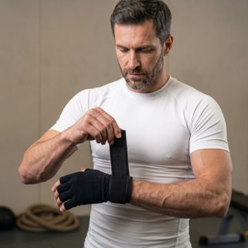 Cooling Compression Glove for Faster Recovery